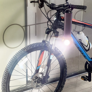 <span class=keywords><strong>ไฟ</strong></span> LED แม่เหล็กแบบหมุนได้ ชาร์จซ้ำได้ สำหรับซ่อม<span class=keywords><strong>รถ</strong></span>ยนต์/เหตุฉุกเฉิน จากโรงงาน - Product Image 2