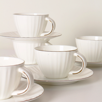 Vente en gros de 24 pièces service de vaisselle en porcelaine osseuse personnalisation service de vaisselle en porcelaine blanche bon marché