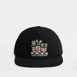 Casquettes personnalisées noires non structurées à logo brodé plat, casquettes snapback en velours côtelé à 5 panneaux - Product Image 2