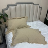 Housse de coussin carrée créative en chanvre épaissi, confortable, style simple, pour canapé, avec pompons