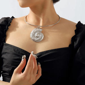 แฟชั่นยุโรปและอเมริกาโอ้อวดคอจี้หอยสังข์ ZA สไตล์มหาสมุทรย้อนยุคสร้อยคอเรขาคณิตรูปแบบสาม<span class=keywords><strong>มิติ</strong></span> - Product Image 1