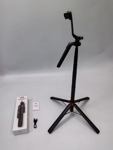 <span class=keywords><strong>Trépied</strong></span> perche à selfie Ulanzi MA09 1,8 m avec télécommande, vis 1/4'' et support de téléphone rotatif à 360 degrés pour diffusion en direct et vlog - Product Image 1