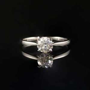 M19A Abiding Heart Prong Setting Ouro Branco Sólido 9 Karat Rodada 6.5mm 1CT CVD HPHT Laboratório Diamante Solitário Anel de Noivado - Product Image 1