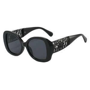 Gafas de Sol Retro Modernas con Protección UV400, Diseño Exclusivo de Marca Reconocida, Personalizadas para Hombre y Mujer - Product Image 6