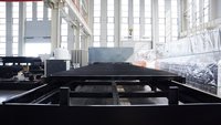 Découpeuse laser à fibre de type portique pour profilés en H, source Raycus, découpe biseautée 3D CNC pour profilés H/I/U, acier cornière et fabrication de structures en acier