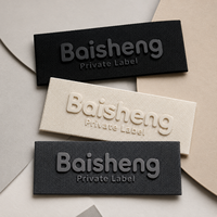 Étiquettes tissées haut de gamme, faible MOQ, logo personnalisé, étiquettes de cou en toile textile recyclée avec caoutchouc silicone 3D, étiquettes tissées durables
