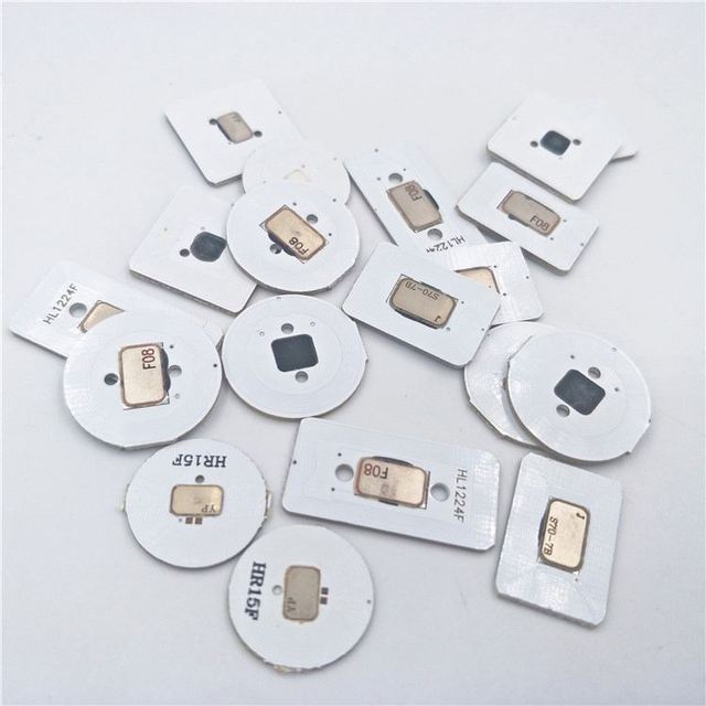 High Temperature Resistant Small RFID NFC Tags for Industry Inserting Silicone Plastic Objects