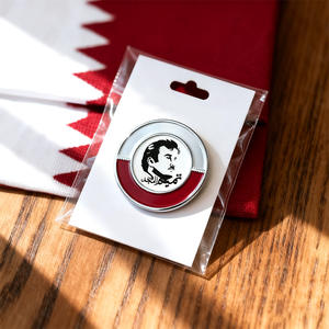 Insignias Magnéticas Personalizadas del Día Nacional de Qatar, Emblema con Logotipo, Bandera en Forma de Península, Adhesivo Esmaltado para Teléfono, Broche con Foto de Sheikh Emir - Product Image 6