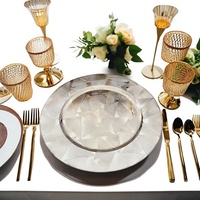 Assiettes de Présentation Dorées en Plastique de 13 Pouces, Couleurs Personnalisées, Vente en Gros Usine, Durables, Vaisselle de Mariage Moderne en Gros