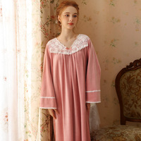 Robe de nuit longue en polaire pour femme, style princesse française, manches longues, chaude pour l'hiver, douce tenue de détente