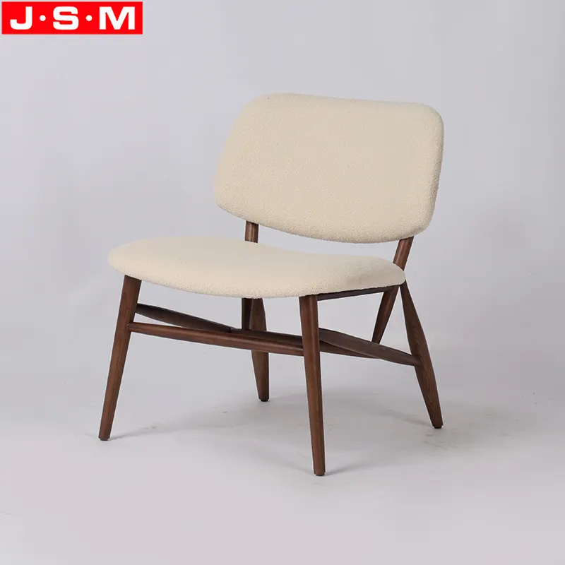 كرسي خشبي بتصميم من الجلد ، كرسي مريح ناعم لغرف الفنادق الترفيهية