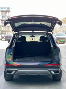 <span class=keywords><strong>Audi</strong></span> Q7 Modèle <span class=keywords><strong>2023</strong></span> 45 TFSI <span class=keywords><strong>quattro</strong></span> S Line <span class=keywords><strong>Sport</strong></span> Voiture d'occasion 5 portes 7 places SUV Voiture d'occasion - Product Image 4