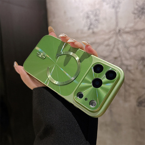 Funda Magnética Dorada Original AG Convertida para iPhone 17 16 15 14 Pro Max con Lente Láser Brillante y Marco de Cristal para Cámara, Cubierta Trasera - Product Image 6