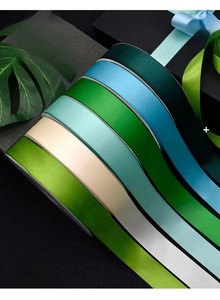 <span class=keywords><strong>Ruban</strong></span> en satin polyester simple face Evergreenwrap de 3 cm pour la pâtisserie, les fleurs, les boîtes cadeaux, la décoration textile de la maison, ensemble de quatre pièces - Product Image 4
