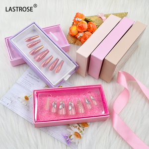 Nuevo estilo de uñas postizas artificiales largas <span class=keywords><strong>Prensa</strong></span> en uñas postizas de lujo Logotipo privado Puntas de uñas mate <span class=keywords><strong>rosa</strong></span> y negro - Product Image 4