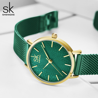 Montre à quartz pour femmes pour le marché japonais et coréen, design simple et mignon, boîtier en alliage et bracelet en acier inoxydable avec cadran en verre