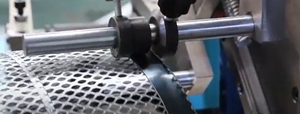 2024 Hot Product PLJY109-500 Full-Auto HDAF Expanded Mesh <strong>Spiral</strong> <strong>Coiling</strong> <strong>Machine</strong> - Product Image 6