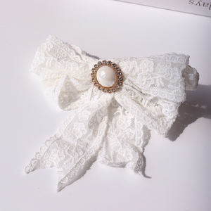 Colliers de chien en dentelle de luxe étiquette d'identification de nom personnalisée gratuite accessoire de fils pour animaux de compagnie collier de nœud papillon de perles de M-XL réglable - Product Image 3