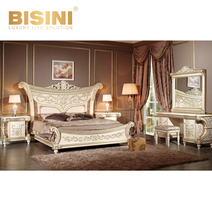 Set da Pranzo Europeo Personalizzato in Stile <span class=keywords><strong>Barocco</strong></span> Bisini con <span class=keywords><strong>Tavolo</strong></span> <span class=keywords><strong>Allungabile</strong></span> in Legno Massello e Sedie in Tessuto con Rilievi Intagliati a Mano - Product Image 2