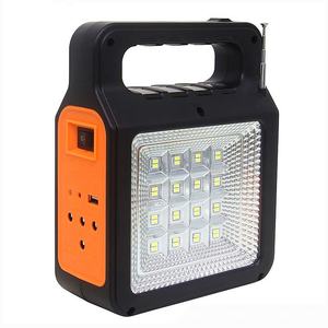 Kit de Lámpara de Emergencia Solar para el Hogar con Radio FM y MP3, Bombillas LED Brillantes, Cargador de Teléfono Móvil y Puertos USB - Product Image 2
