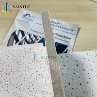 Plaques de plafond en fibres minérales acoustiques, résistantes à l'humidité, insonorisées, surface à fines fissures et pores