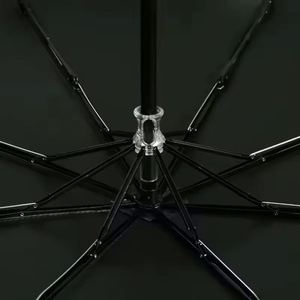 Paraguas Plegable de 3 Secciones con 8 Varillas, Resistente al Viento y a los Rayos UV, para Días Soleados y Lluviosos, con Logotipo - Product Image 4
