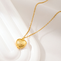 Collier en acier inoxydable plaqué or 18 carats PVD de haute qualité, imperméable et résistant à la transpiration, avec cœur en nacre