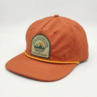 Casquette de surf vintage 5 panneaux en nylon imperméable non structurée avec logo personnalisé et patch tissé rétro pour l'aventure en plein air