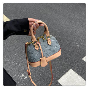 Rétro Tendance Impression Texture Grande Capacité Marques Shell Sac Femme Mode Niche Peut Être De Poche De Luxe Épaule Sac À Bandoulière - Product Image 1