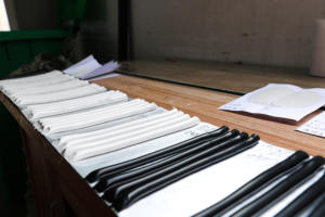 QICHEN 300ml GP Silicone <span class=keywords><strong>Colle</strong></span> pour fenêtre en verre et <span class=keywords><strong>porte</strong></span> Adhésif neutre Mastic à un composant Mastic silicone acétique - Product Image 4