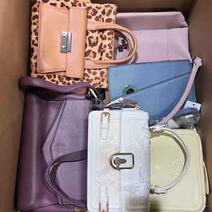 Paquete <span class=keywords><strong>de</strong></span> Inventario <span class=keywords><strong>de</strong></span> Bolsos <span class=keywords><strong>de</strong></span> <span class=keywords><strong>Segunda</strong></span> <span class=keywords><strong>Mano</strong></span> A15 Ukay, Bolsos <span class=keywords><strong>de</strong></span> Alta Calidad <span class=keywords><strong>de</strong></span> <span class=keywords><strong>Segunda</strong></span> <span class=keywords><strong>Mano</strong></span>, Bolsos <span class=keywords><strong>de</strong></span> Marca Usados en Fardos, Bolsos <span class=keywords><strong>de</strong></span> Hombro Usados - Product Image 2