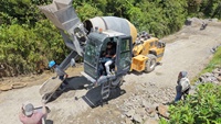 Bétonnière autochargeante de 2,6 m³ entièrement automatique, fonctionnement par une seule personne, camion malaxeur à béton mobile