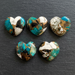 Cabochon en forme de cœur en turquoise cuivrée de buffle rare, pierre précieuse non montée pour la création de bijoux - Product Image 4