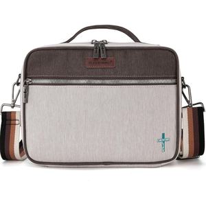 Échantillon gratuit Grand sac de transport pour Bible / Étui de transport pour Bible de Source Factory avec bandoulière réglable et poignée rembourrée - Product Image 5