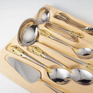 Juego de Cubiertos de acero inoxidable 304 de 72 piezas para <span class=keywords><strong>12</strong></span> <span class=keywords><strong>personas</strong></span> cubiertos chapados en oro con caja de madera para boda - Product Image 3