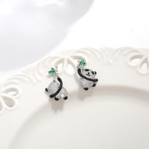 Pendientes de Panda Lindos y a la Moda, Plata de Ley 925, Pendientes Asimétricos para Mujer - Product Image 4