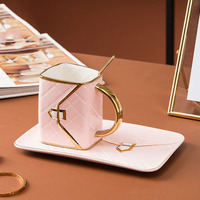 Ensemble de tasses à café en porcelaine de luxe au design mignon de 310 ml avec soucoupe, cuillère dorée et plateau - Cadeaux d'affaires réutilisables, compatibles lave-vaisselle et micro-ondes