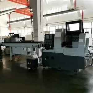 Máquina de torno CNC automática de alta precisión, tecnología de Taiwán, cabezal de duelo pequeño, dos husillos, tipo suizo