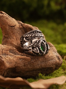 <span class=keywords><strong>Anello</strong></span> a <span class=keywords><strong>Serpente</strong></span> Gotico Vintage per Uomini - Stile Punk, Cristallo Verde, Gioiello Retro in Argento, Taglie Grandi Disponibili - Product Image 4