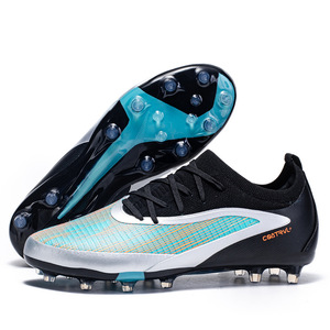 Botas de Fútbol Unisex 2026 Ligeras, Transpirables y Duraderas con Tacos Largos FG, Cómodas, Tallas Grandes, de Caña Baja - Product Image 4