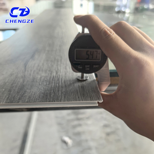 Plancher <span class=keywords><strong>en</strong></span> vinyle SPC <span class=keywords><strong>en</strong></span> <span class=keywords><strong>gros</strong></span>, système de clic, plancher rigide <span class=keywords><strong>en</strong></span> SPC, planche avec IXPE <span class=keywords><strong>pour</strong></span> salon - Product Image 4