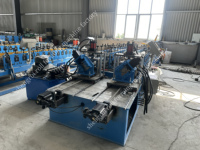 Machine de formage de rouleaux à double ligne personnalisée en C et U deux en un