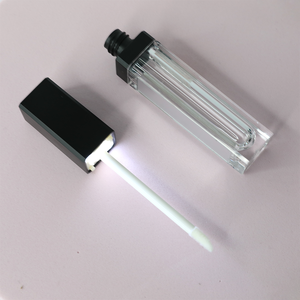 Nhà Máy Tùy Chỉnh Giá <span class=keywords><strong>7Ml</strong></span> Rỗng Sang Trọng Son Bóng Ống Cho Mỹ Phẩm Nhựa Vuông Rõ Ràng Lip Gloss <span class=keywords><strong>Container</strong></span> Với Ánh Sáng Và Gương - Product Image 1