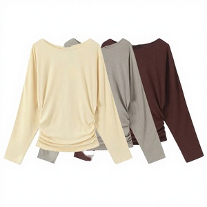 TAOP&ZA Nouvelle Collection Printemps 2026 T-shirt Vintage Femme Coupe Slim Col Rond Manches Longues en Polyester Tissé Uni Imprimé Numérique avec Plis Latéraux - Product Image 2