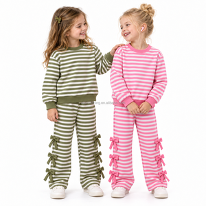 Conjunto de 2 piezas de sudadera para niños, jersey a rayas rosa con puños acanalados y pantalones con lazo lateral, atuendos para niñas para el día a día - Product Image 1