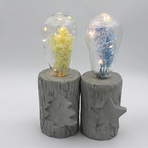 Lampes LED en béton pour l'extérieur à l'endroit de la base de l'arbre de Noël avec gazon doré - Product Image 2