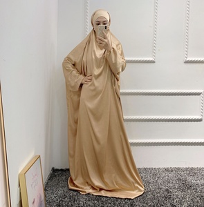 Abaya de prière une pièce pour Ramadan Robe <span class=keywords><strong>hijab</strong></span> musulmane en satin doux de Dubaï Robe caftan Robe longue Khimar vêtements islamiques Abaya <span class=keywords><strong>Djellaba</strong></span> - Product Image 3