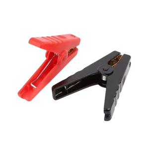 Serre-câbles de batterie 100A rouge noir en plastique pour démarrage d'urgence de véhicules - Product Image 1