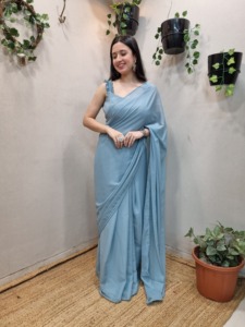 Củ<span class=keywords><strong>a</strong></span> phụ nữ pastel màu xanh sẵn sàng mặc <span class=keywords><strong>Sari</strong></span> Sao ánh sáng lung linh georgette với xù không tay áo pre-pleated 1-min Ấn Độ Dân Tộc Ăn mặc - Product Image 5