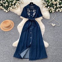 Robe chemise en jean brodée décontractée pour femme WIWT, robe mi-longue à manches courtes avec ceinture pour un usage quotidien, robe pour femme